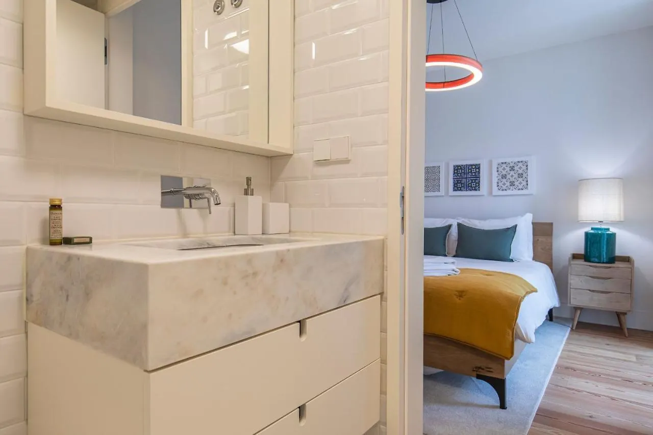Stunning Apartment In Heart Of Lisbon By Lovelystay